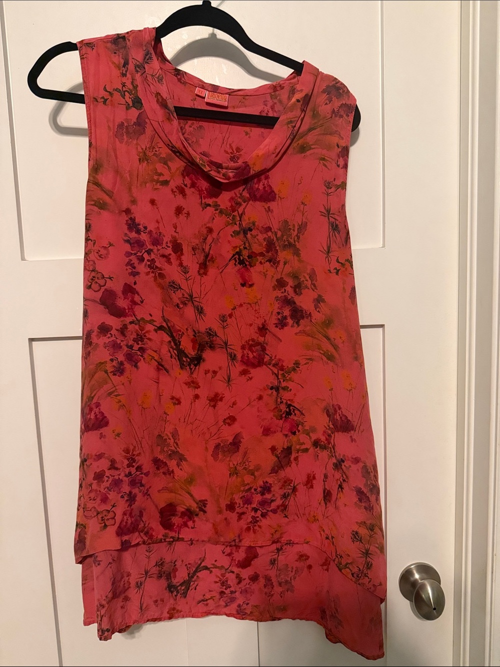 Vintage Tianello Coral Floral Sleeveless 100% Silk Floral Top
